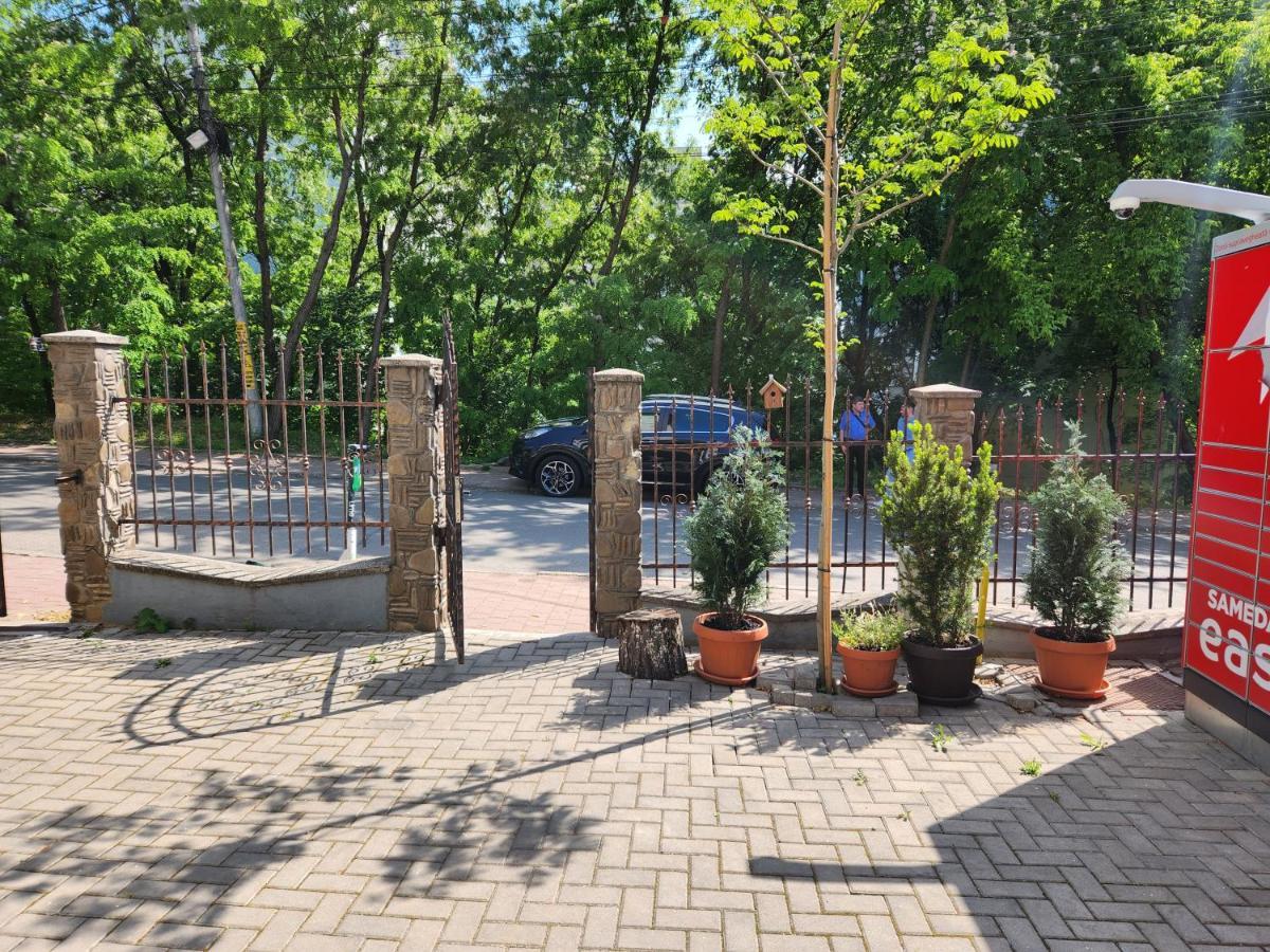 Boutique City Retreats Apartments Iasi Exterior photo